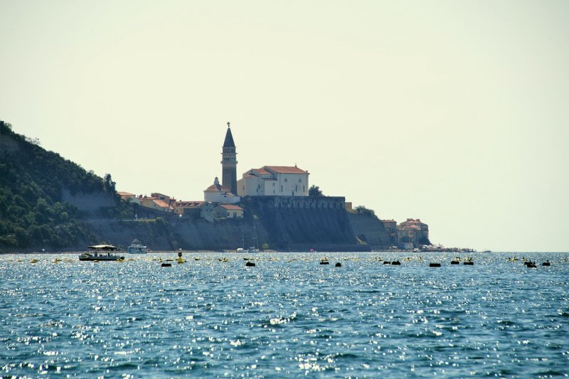 Of all the towns on the Slovene coast, Piran as a whole has the most original town architecture, with a partly preserved town wall with seven mighty towers