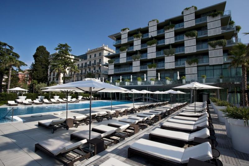 Kempinski Palace Portorož. The 5-star Superior hotel features 164 Superior and Deluxe rooms, 17 exclusive suites including a luxurious 230 sq m Presidential Suite and two rooftop Laguna Suites with open-air whirlpool baths.
